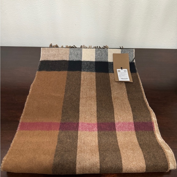 BURBERRY AUTHENTIC CASHMERE SCARF MEGA REVERSIBLE 200*36 - Picture 12 of 12
